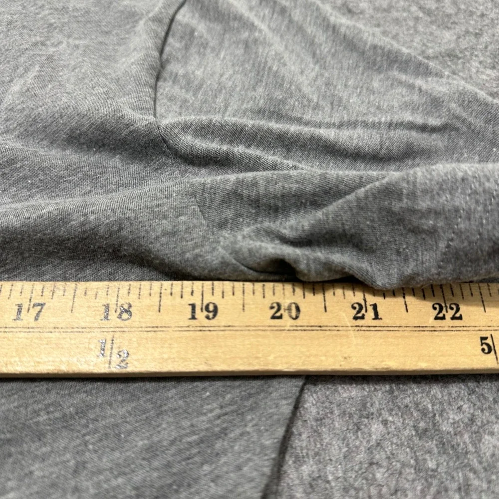Banana Republic T-Shirt Mens M Gray Irish Pub Whiskey Stout Graphic Short Sleeve